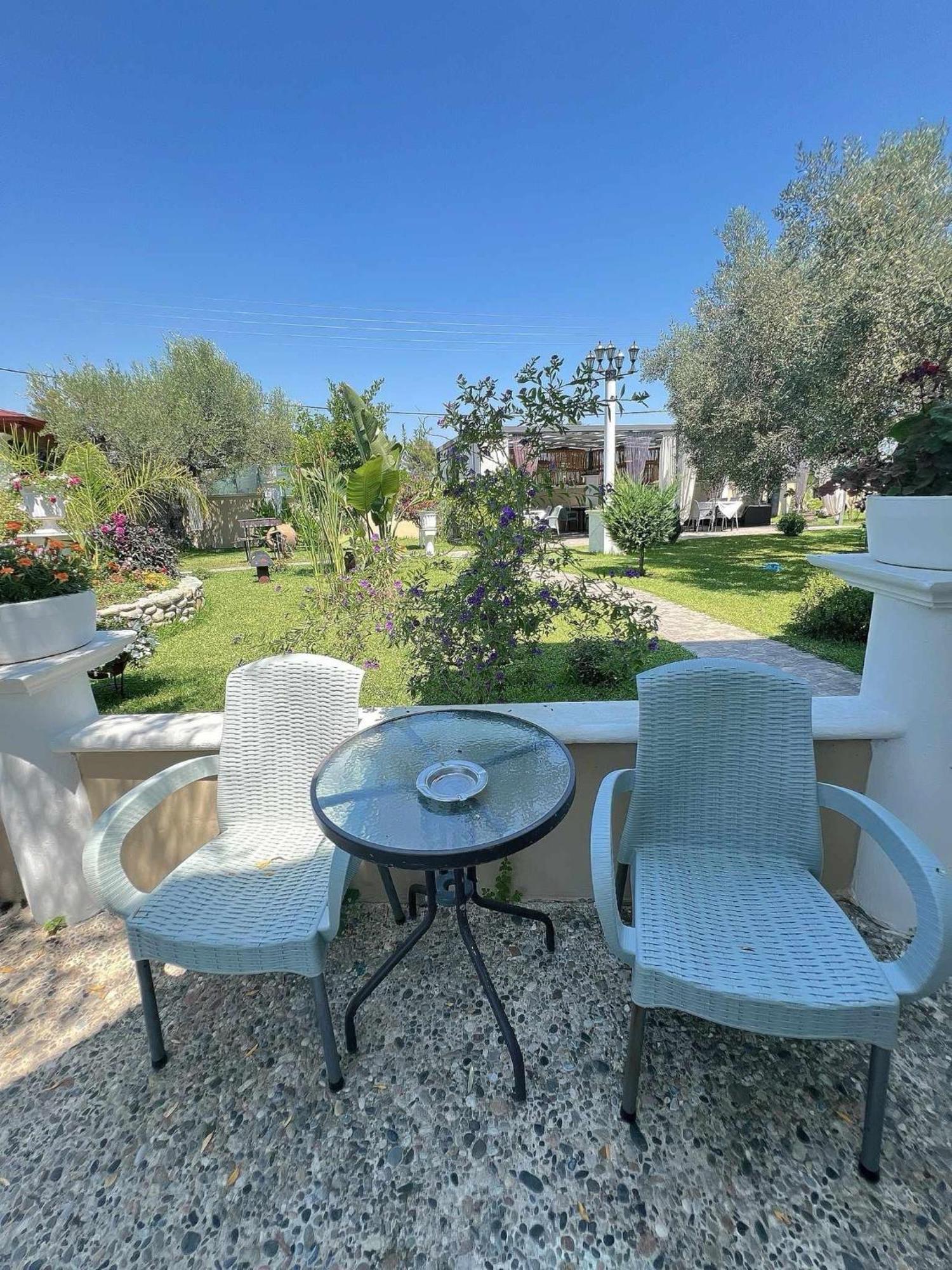 פוליכרונו Apartments Alexandros מראה חיצוני תמונה